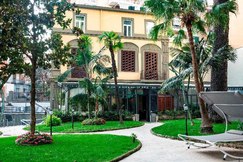 Hotel Villa Ranieri Napoli Esterno foto